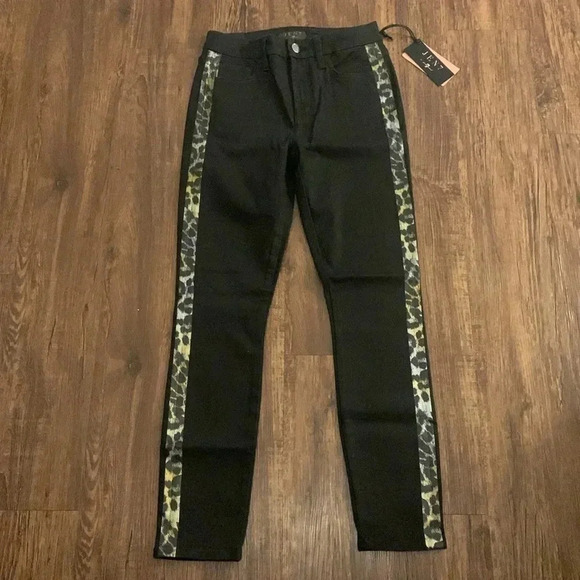 7 For All Mankind Size 2 NWT - Picture 3 of 13